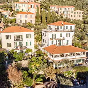 ** Hotel Miramaretellaro Italia
